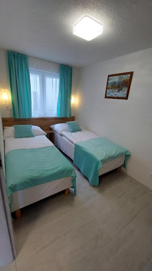 Apartmany Nad Tajovom Banská Bystrica Exteriör bild