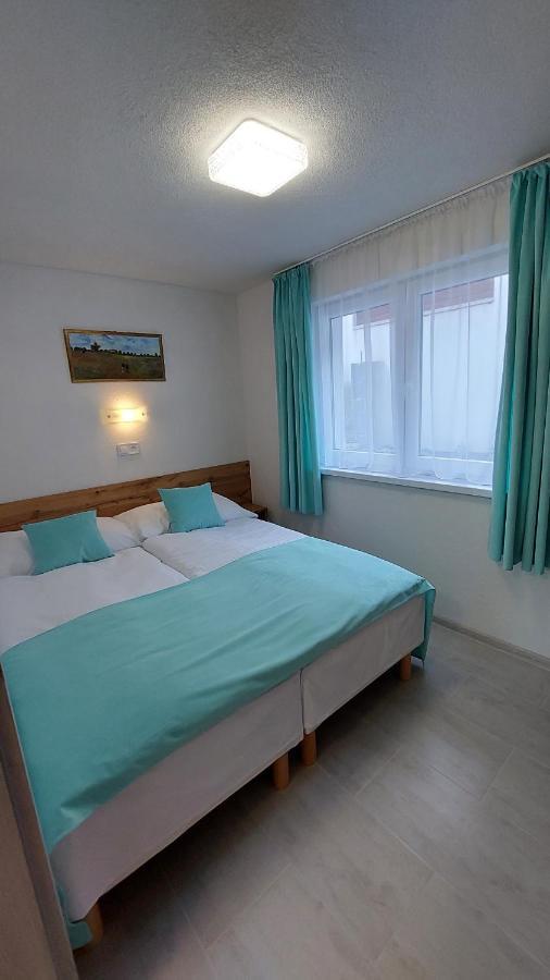 Apartmany Nad Tajovom Banská Bystrica Exteriör bild