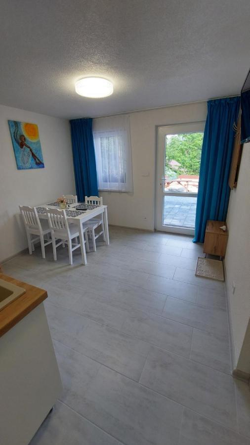 Apartmany Nad Tajovom Banská Bystrica Exteriör bild