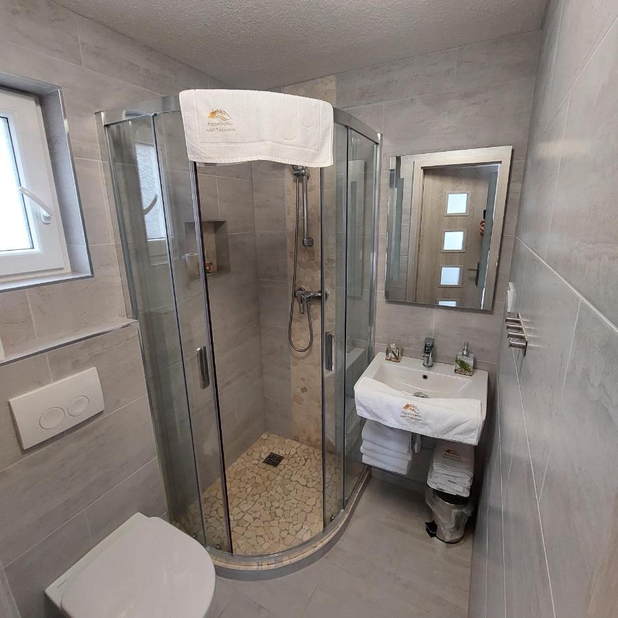 Apartmany Nad Tajovom Banská Bystrica Exteriör bild